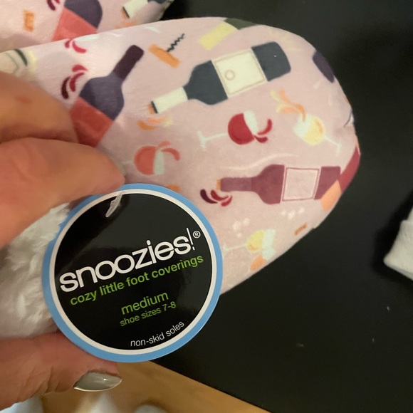 snoozies slippers - Picture 4 of 6